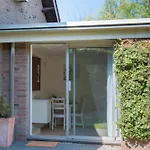 Front Room In Villa Near Centre And Tue