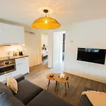 Premium 70M2 Two-Bedroom Apartment - Sd23H