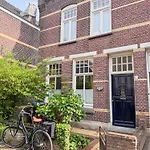 Romantische Kamer Nabij Centrum