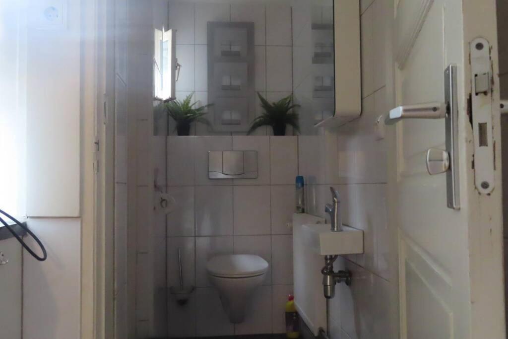 Down Town Apartment *