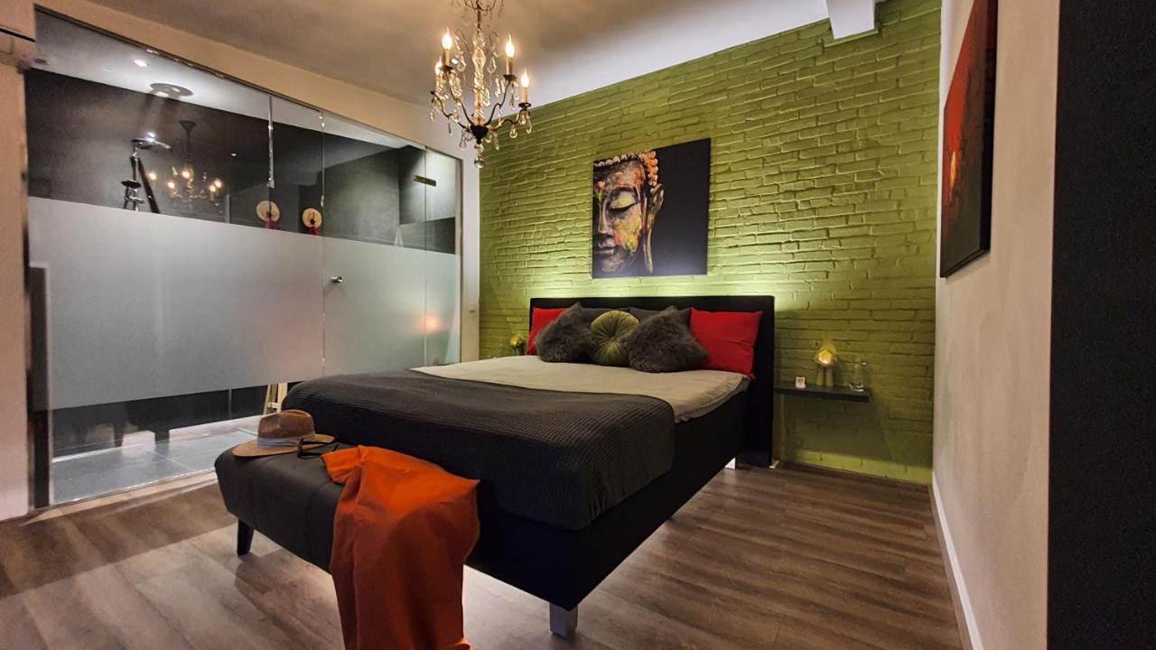 Downtown Hideaway, Grand Deluxe Bed & Breakfast Eindhoven