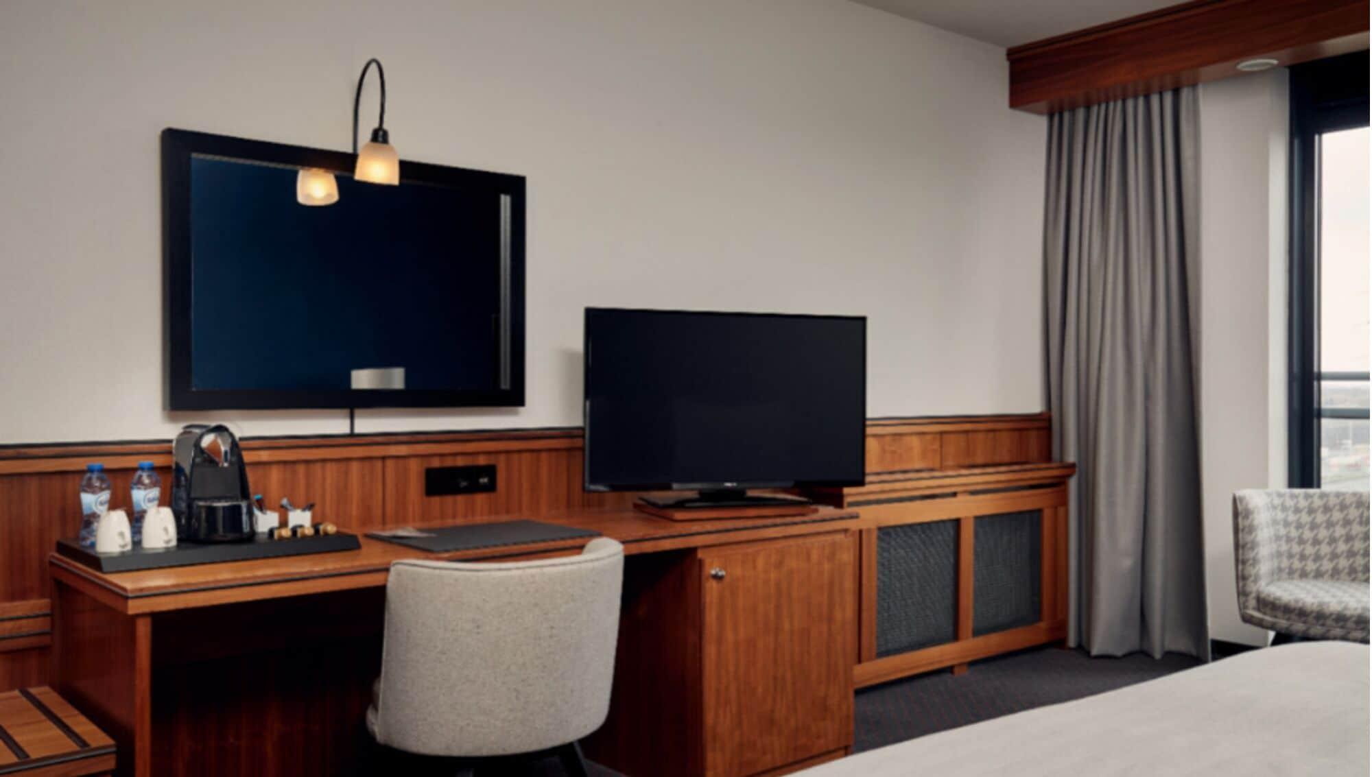 Hotel Der Valk 4*