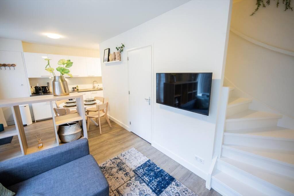 Magnificent Two Bedroom - Sd23m *
