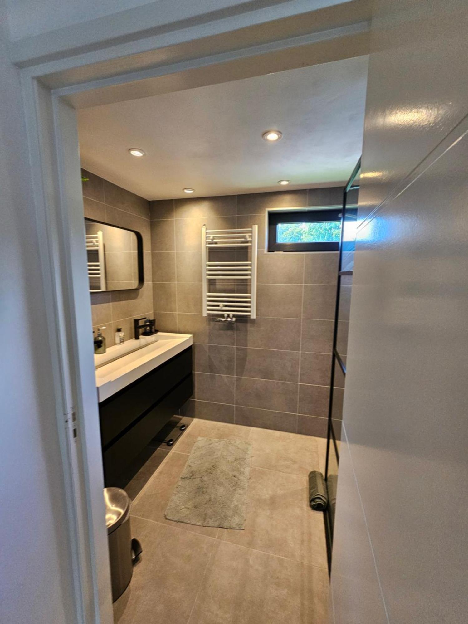 Moderne Gedeelde Woning Met Hottube, Dicht Bij Het Centrum Guest house Eindhoven