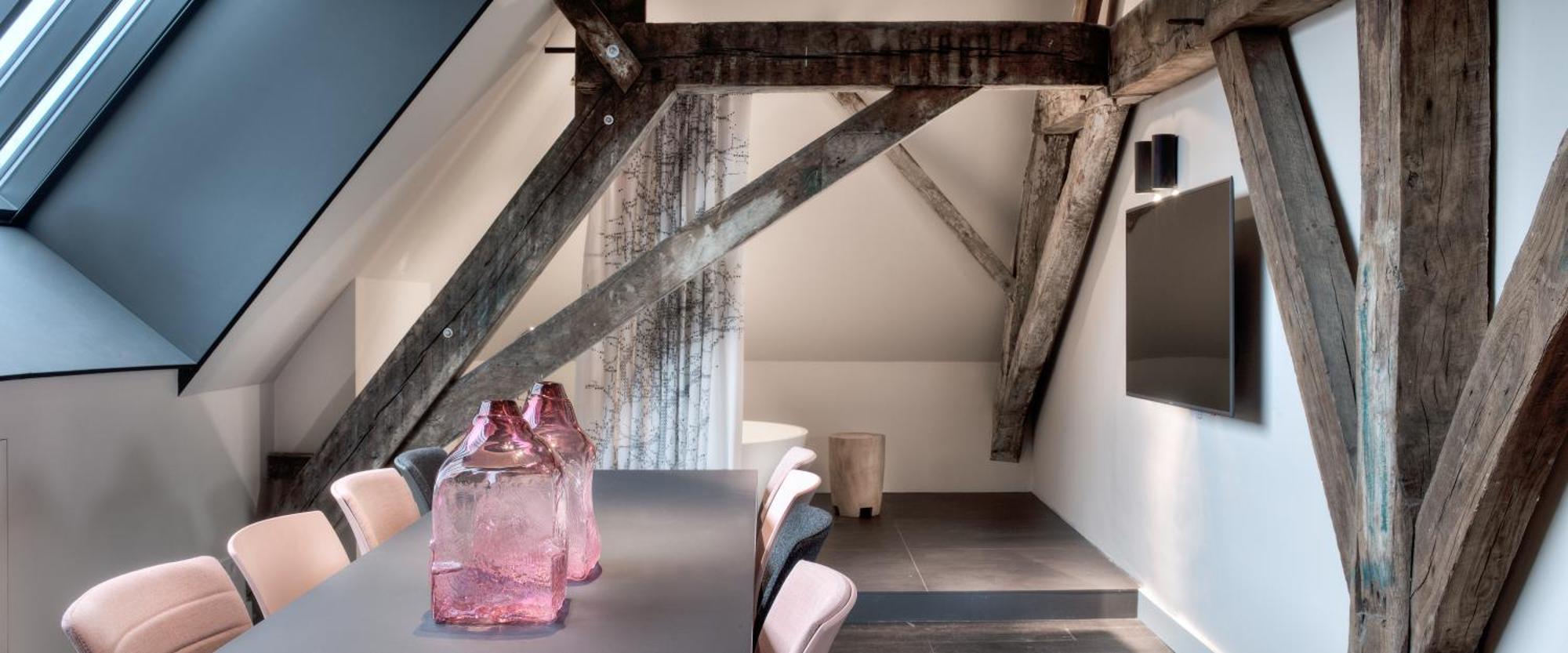 Hotel Kazerne 4*
