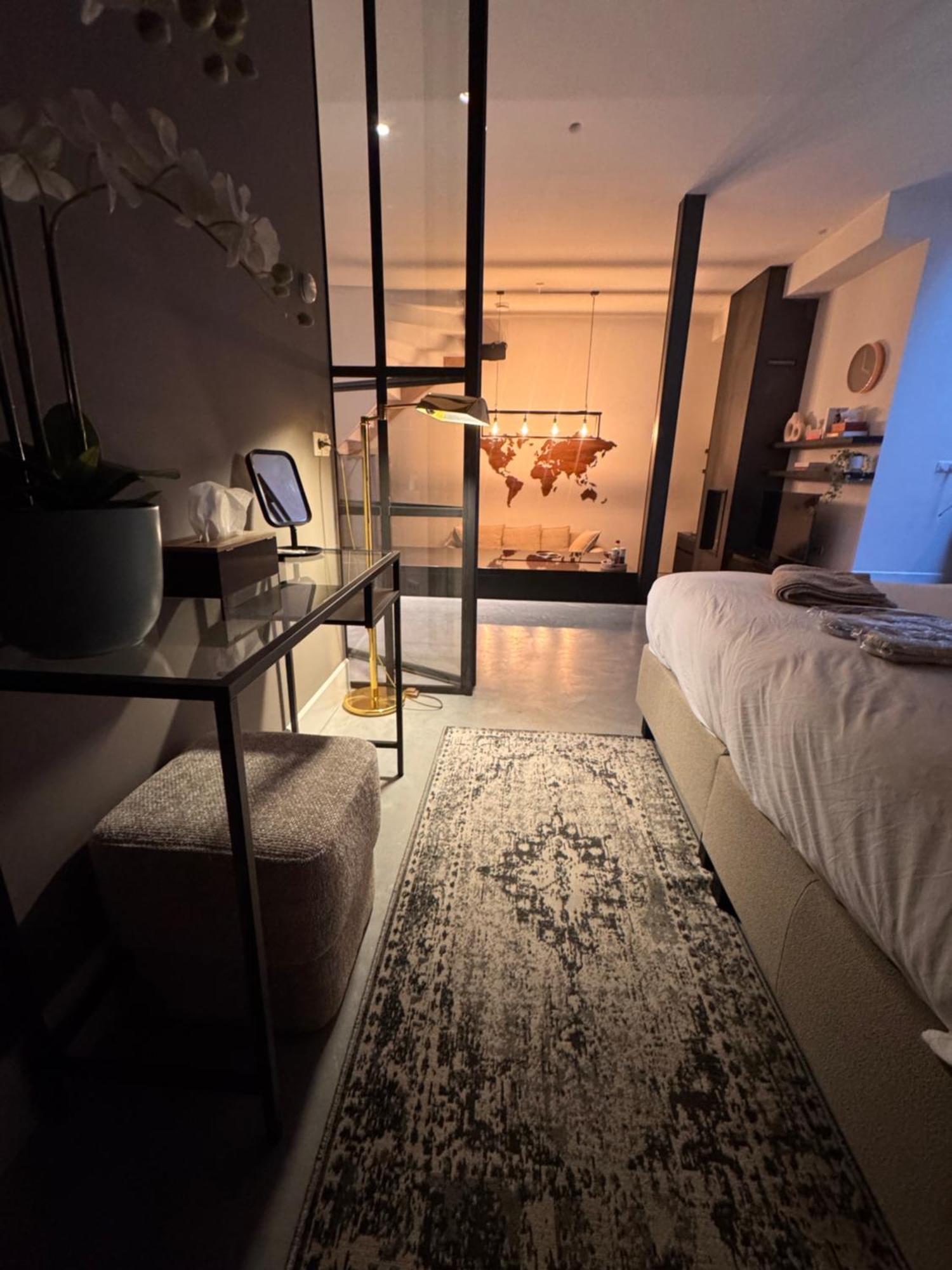 Luxe Gemeubileerd Appartement *