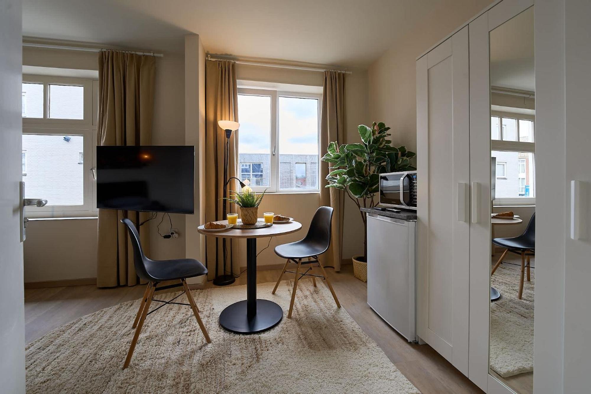 Cozy & Fully Equipped In 1 Appartement *