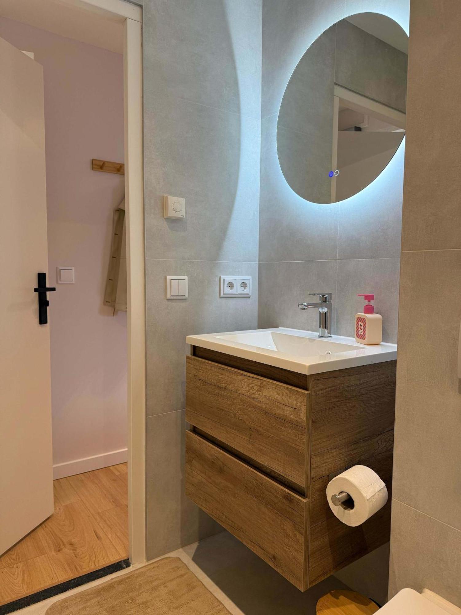 The Cozy Nest Stylish And Serene * Eindhoven