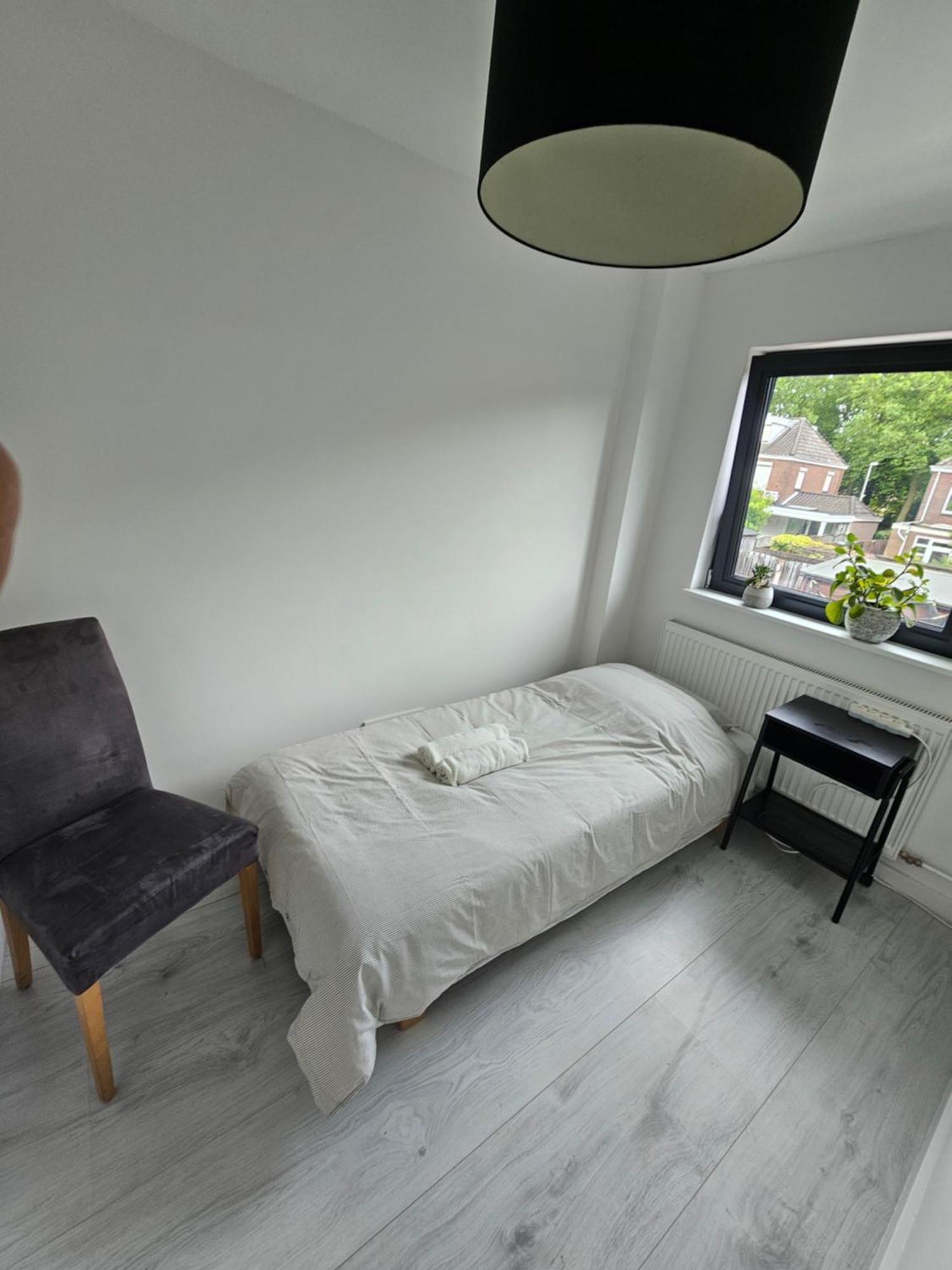Moderne Gedeelde Woning Met Hottube, Dicht Bij Het Centrum
