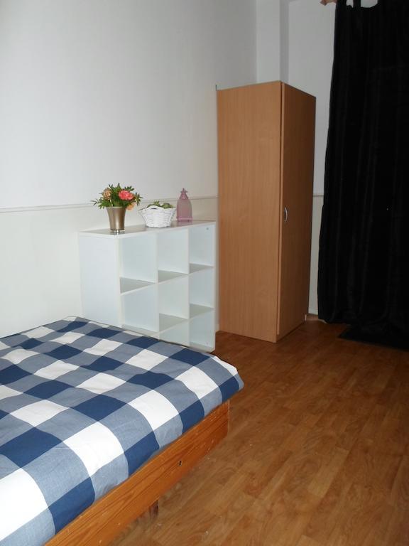 Hotel Rooms-online