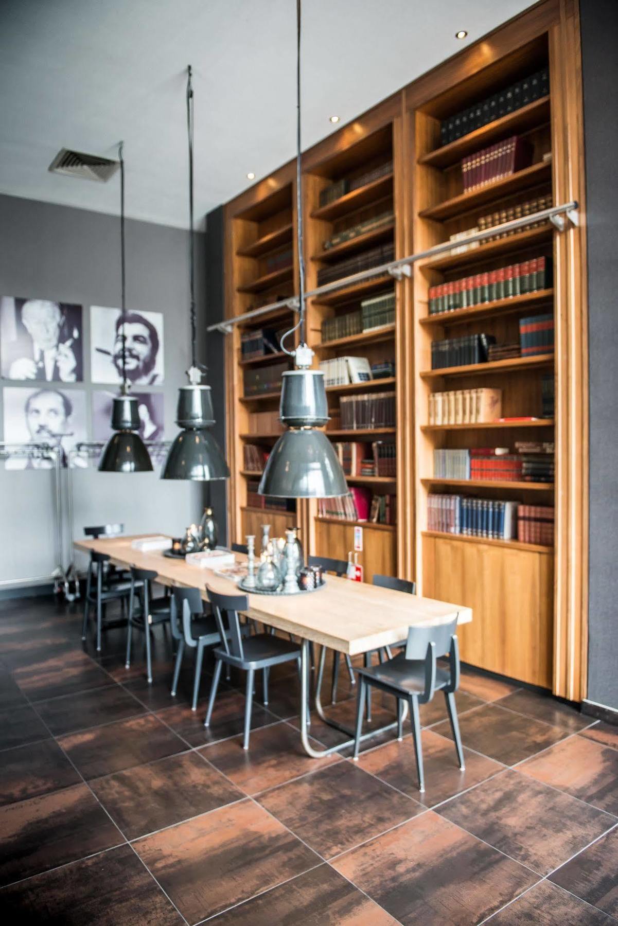 Der Valk Hotel
