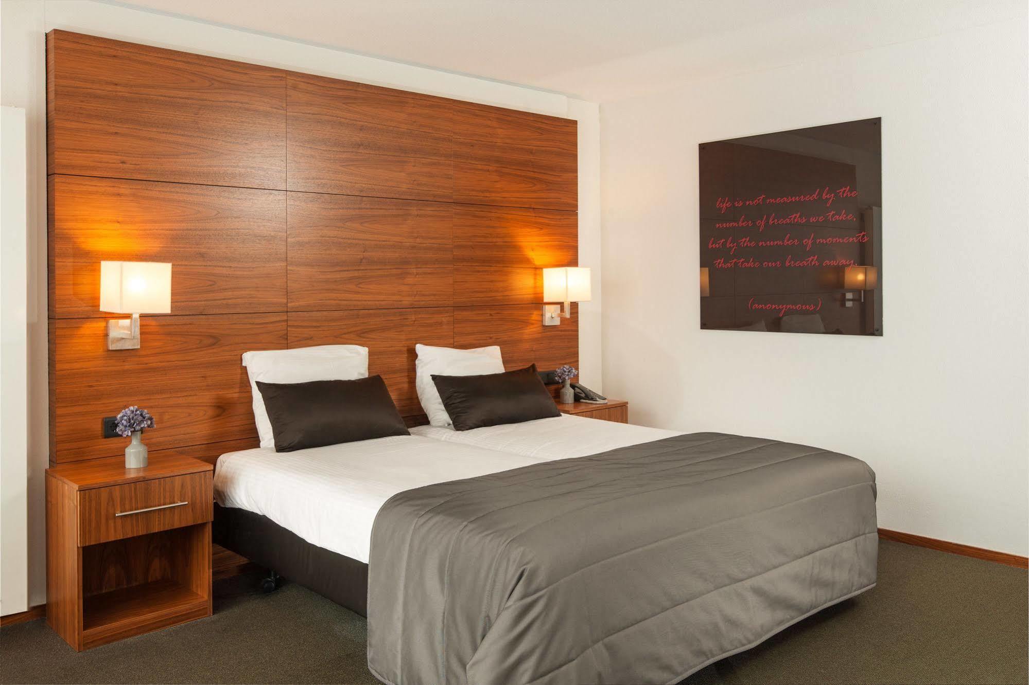 Der Valk Hotel 4*