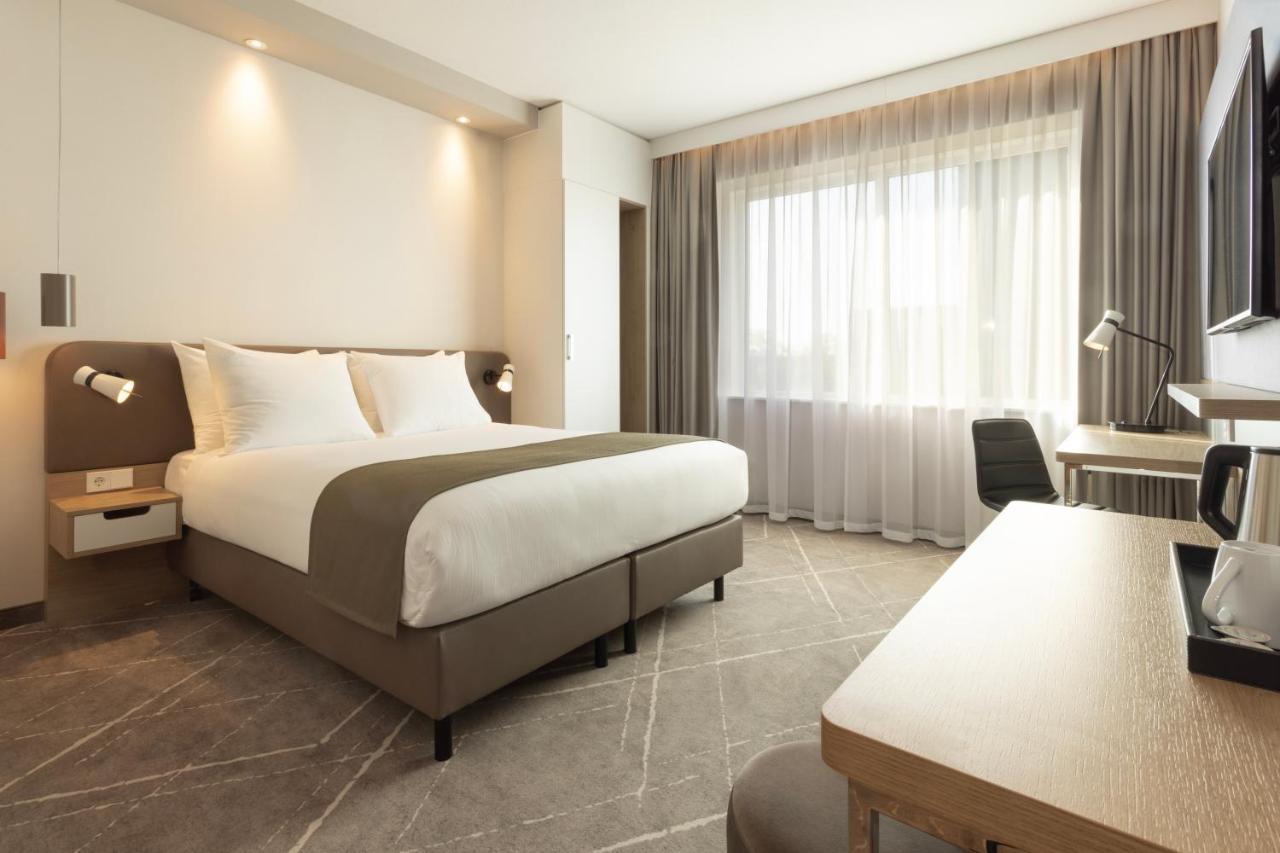 - Airport By Ihg Hotel 4*
