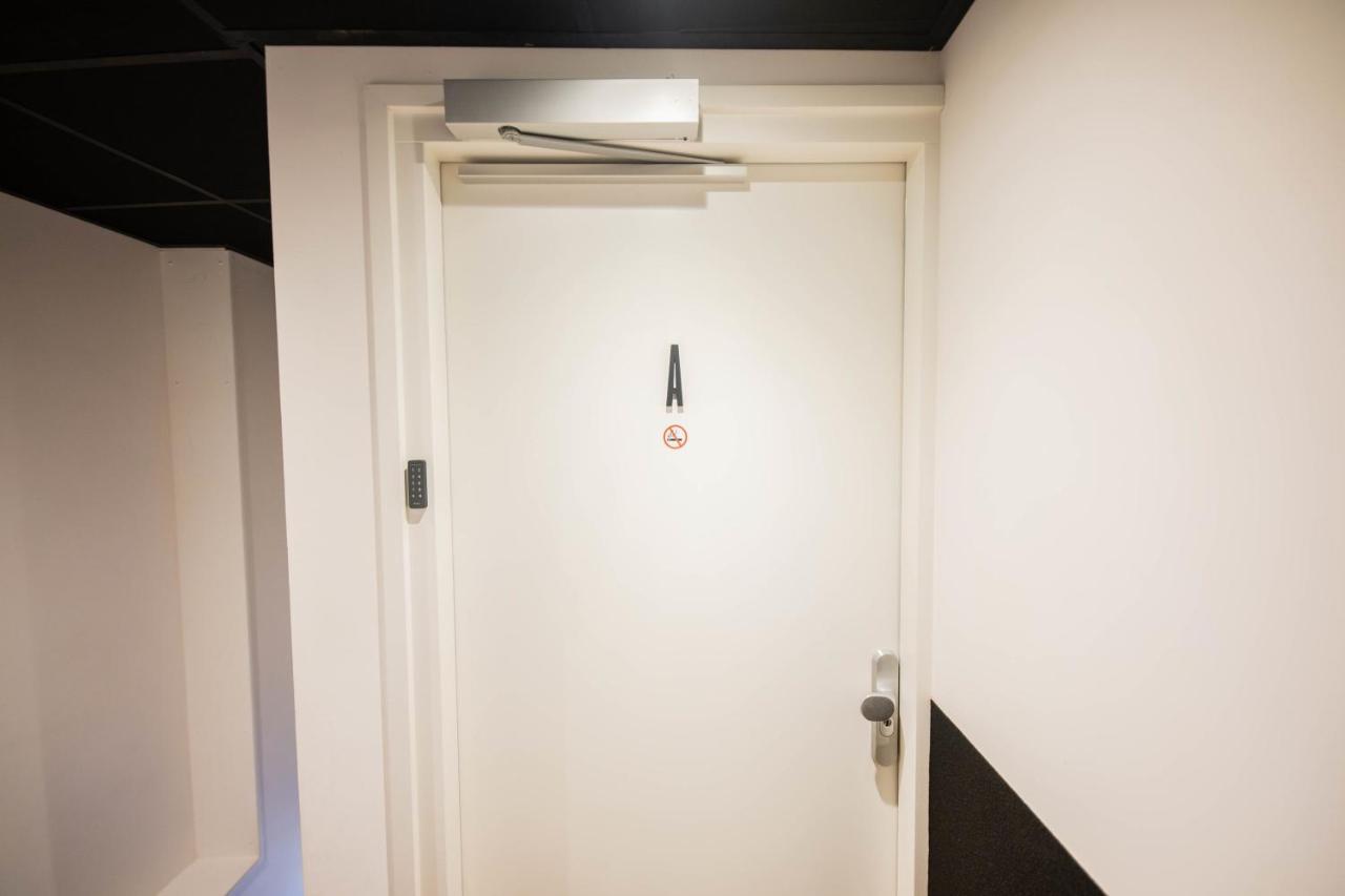 Apartment Luxurious 35m2 Designer - R51a Eindhoven