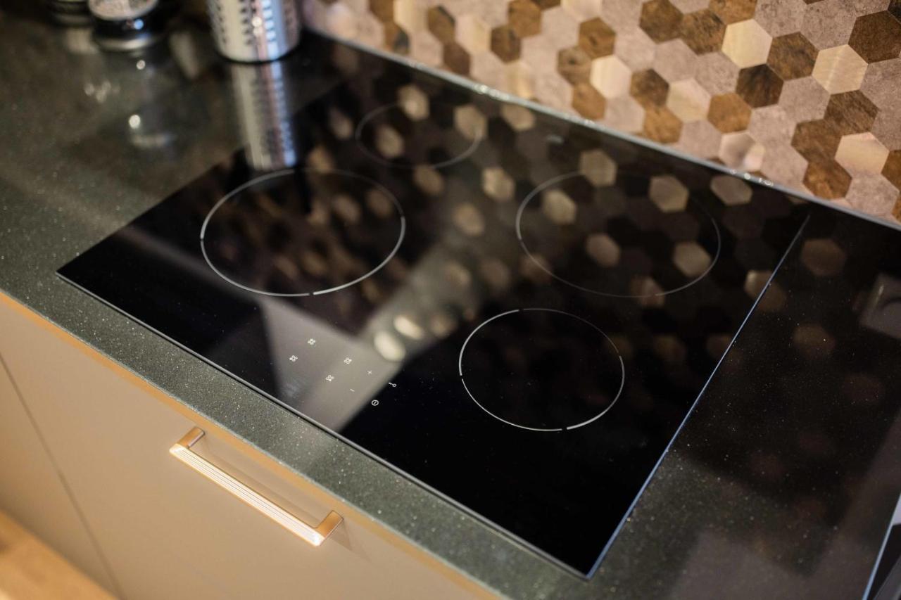 Luxurious 35m2 Designer - R51a *