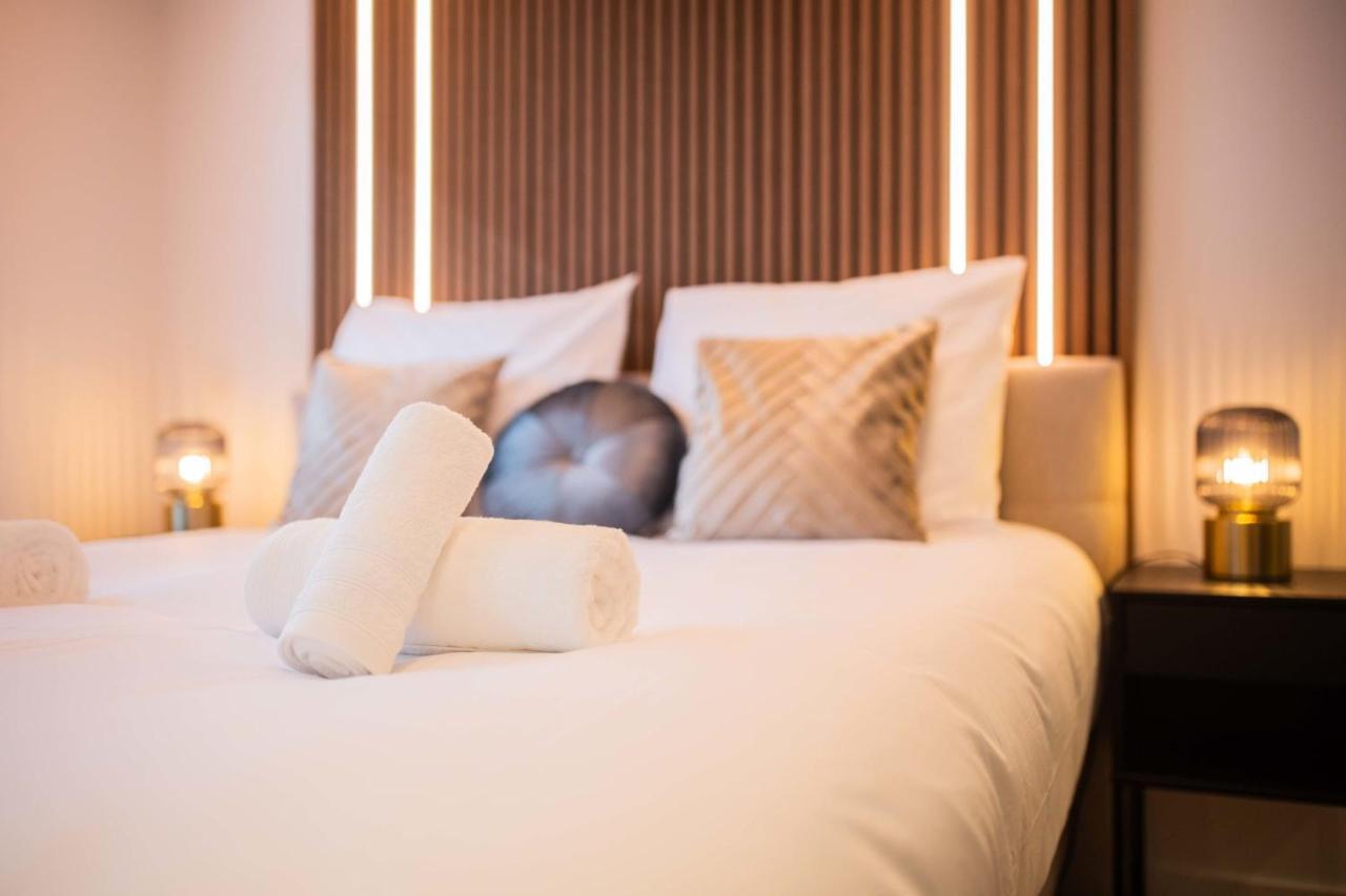 Luxurious 35m2 Designer - R51a Apartment Eindhoven