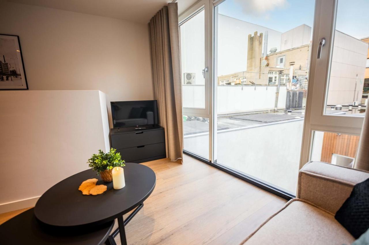 Appartement Historical 80m2 Retreat With Sauna Option - R51b Eindhoven