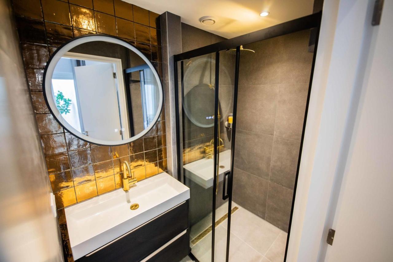 Appartement Historical 80m2 Retreat With Sauna Option - R51b Eindhoven