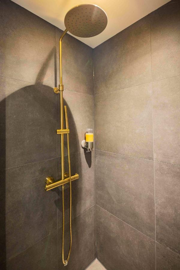 Appartement Historical 80m2 Retreat With Sauna Option - R51b