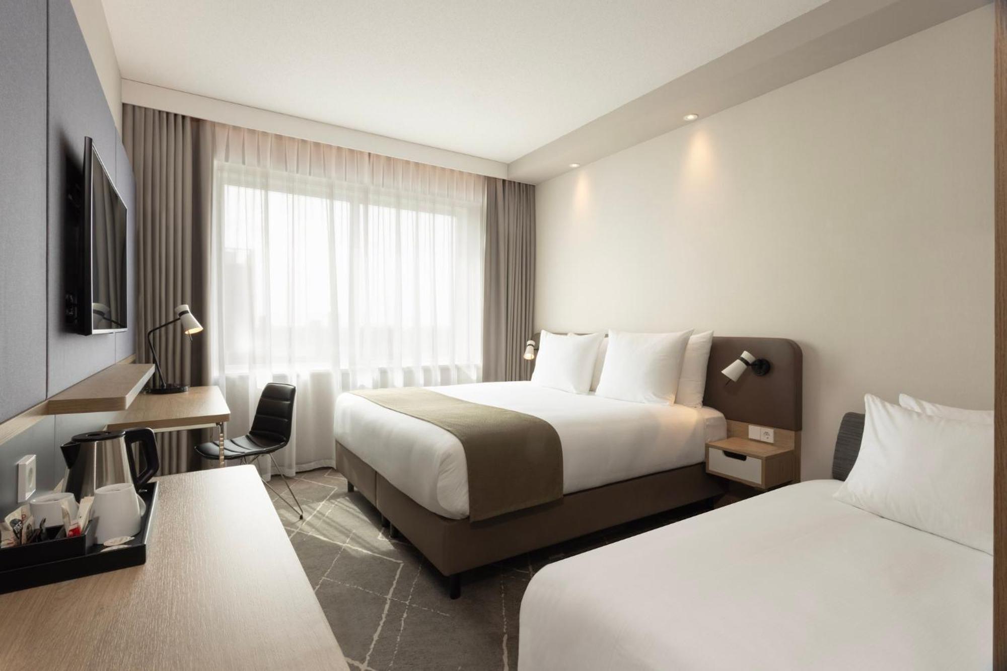- Airport By Ihg Hotel 4*