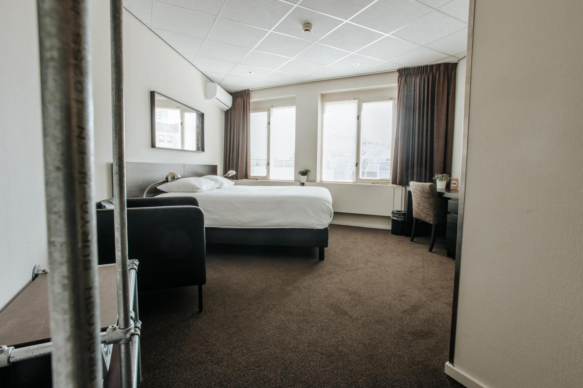 Queen Hotel 3*