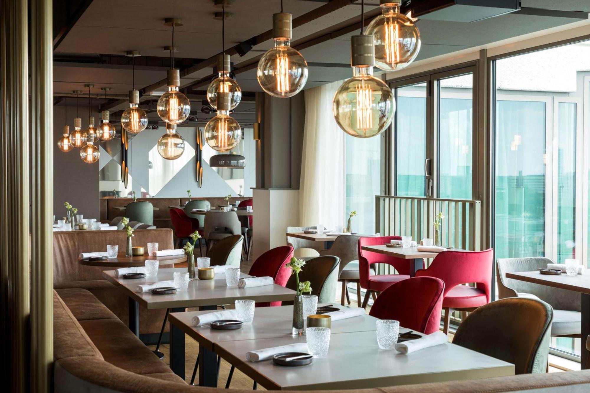 Hotel Nh Collection Centre 5*