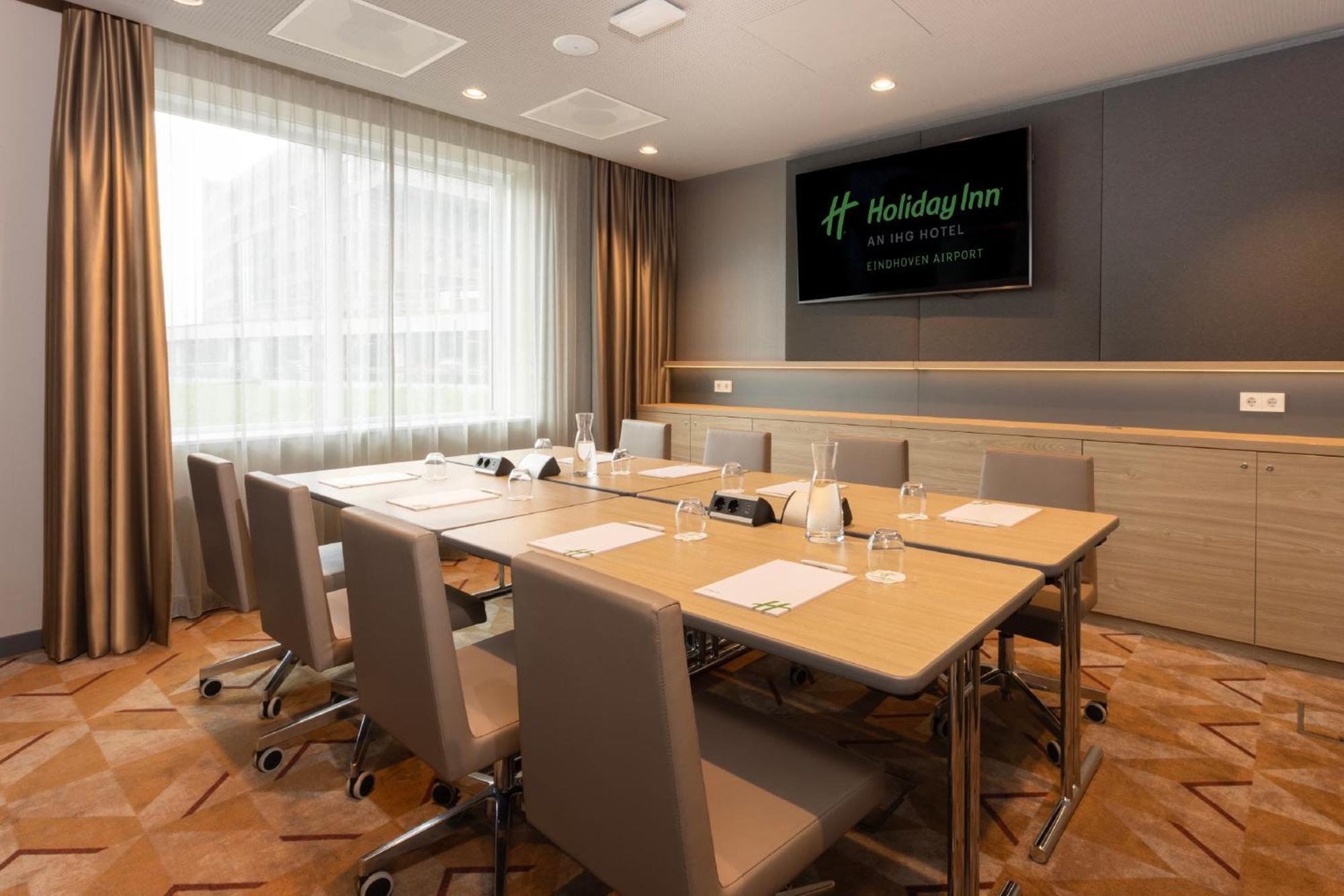 - Airport By Ihg Hotel Eindhoven