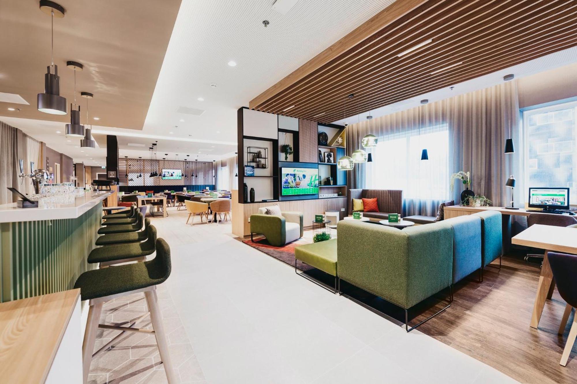 Hotel - Airport By Ihg