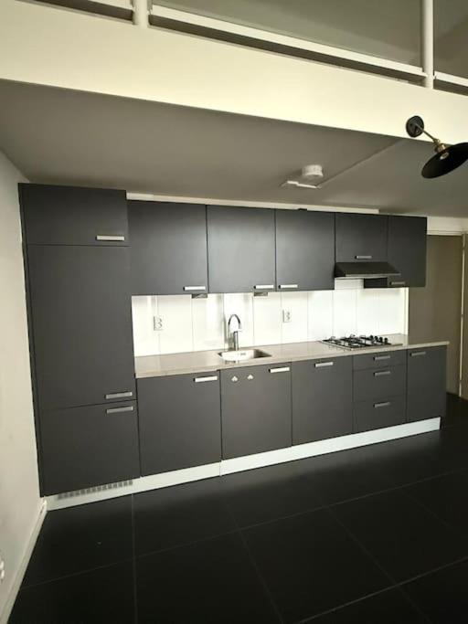 Expats House 2