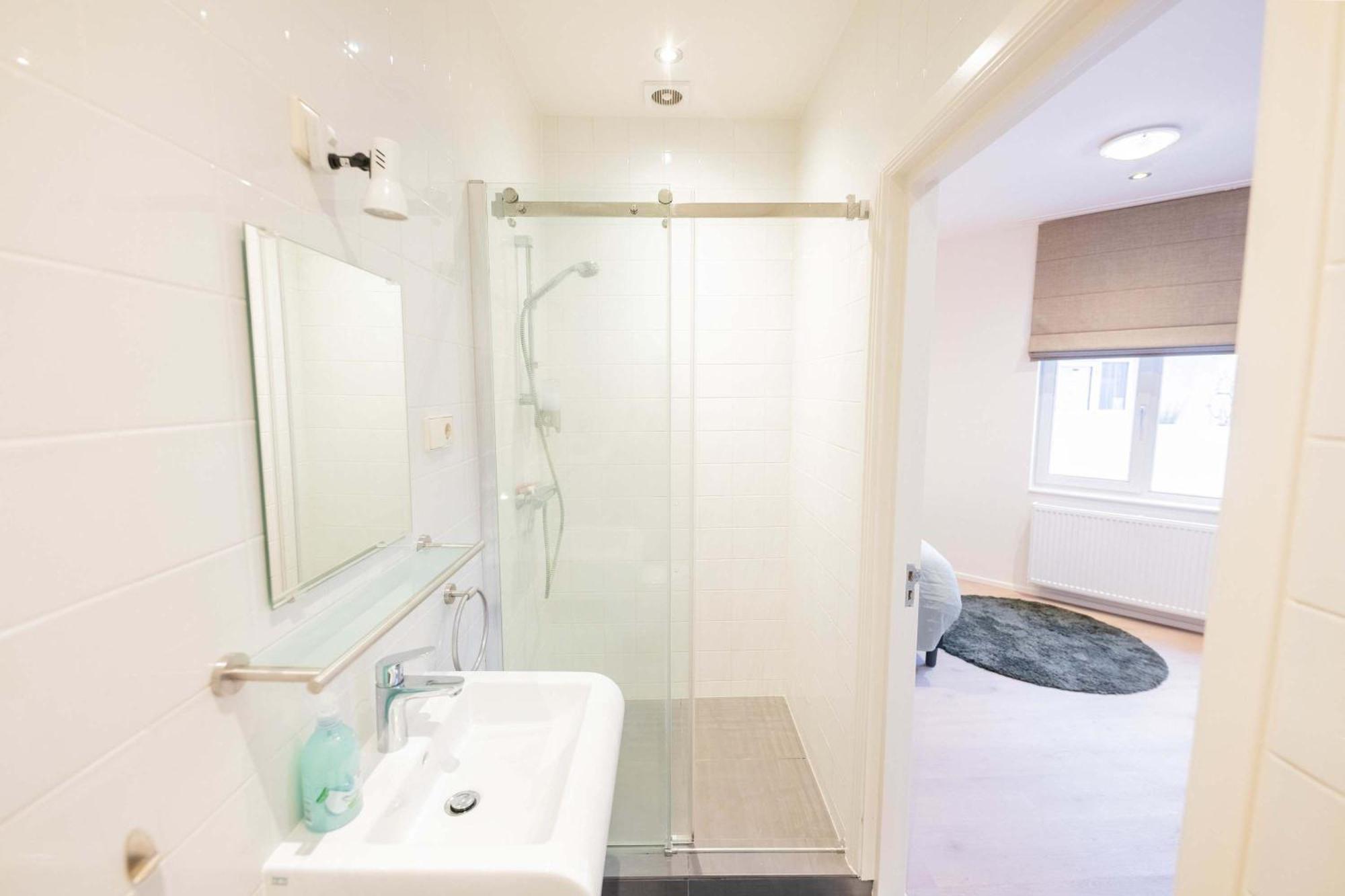 Royal 60m2 One Bedroom - Vw140a Eindhoven