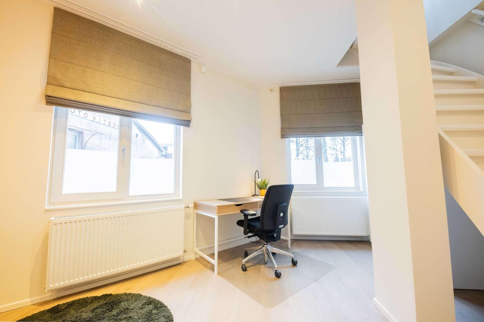 Royal 60m2 One Bedroom - Vw140a *
