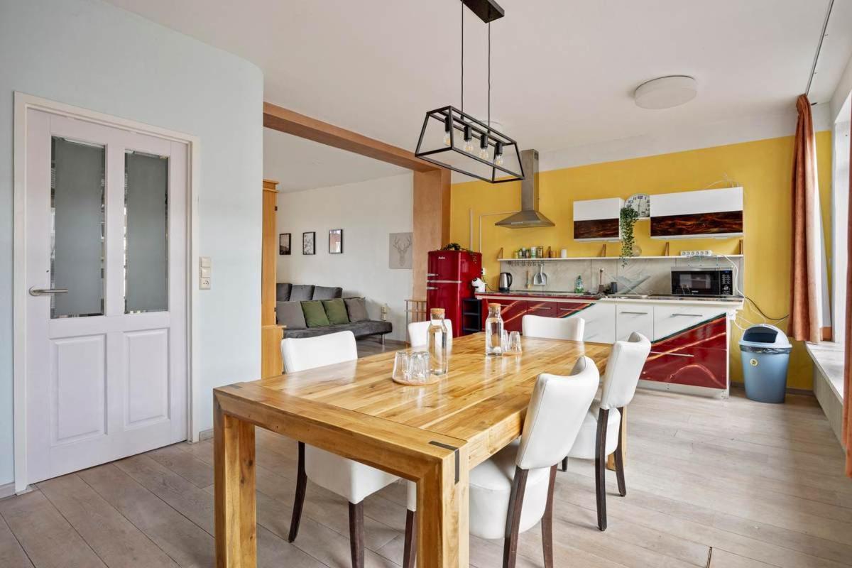 Center Apartment *