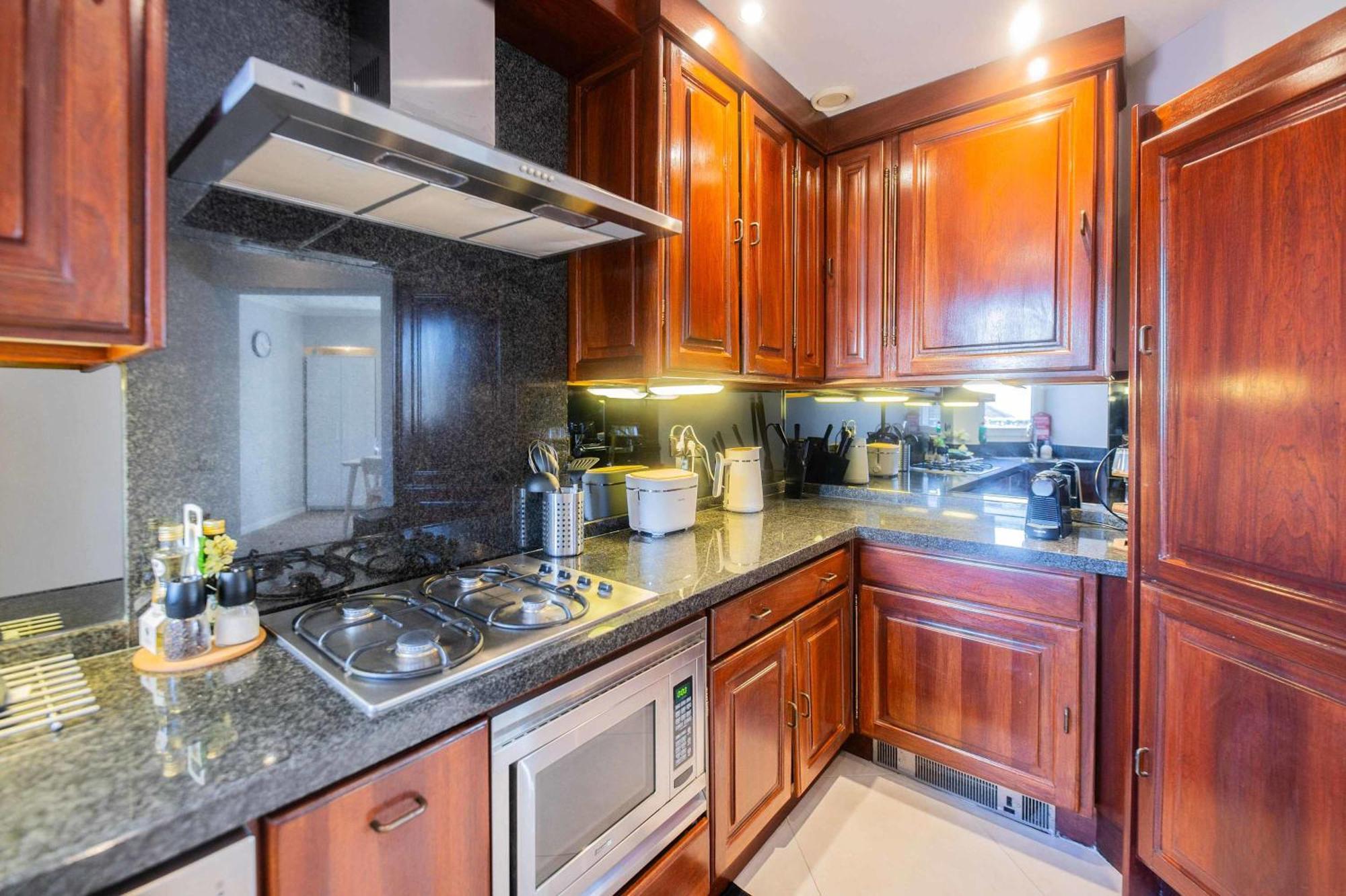 Apartment Supreme 75m2 Two-bedroom - Vw142 *