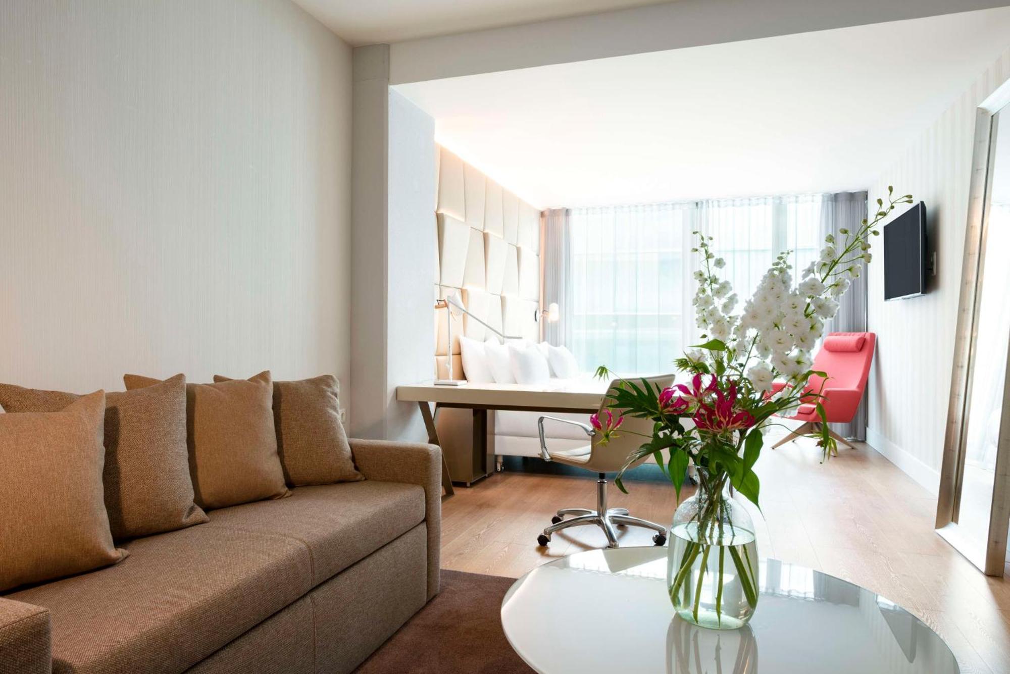 Nh Collection Centre Hotel