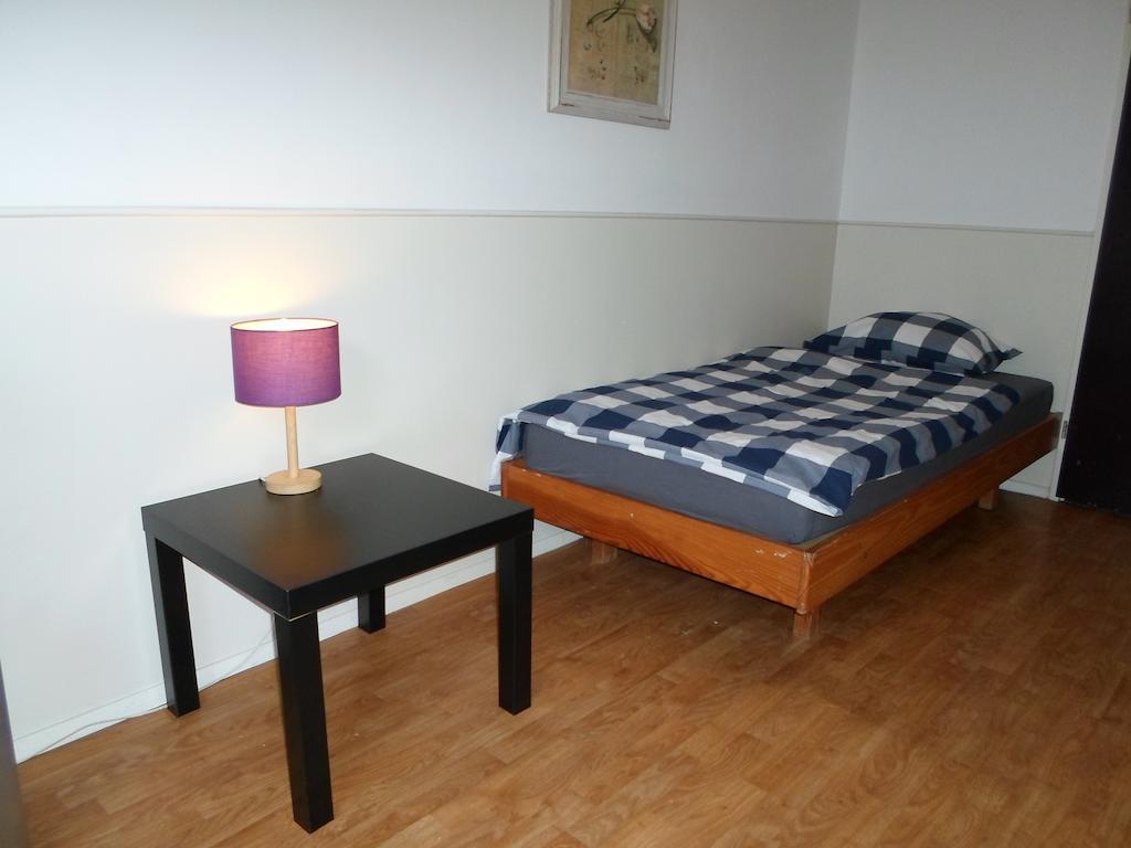Hotel Rooms-online *