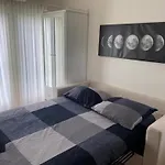Left Garden Suite In Villa Near Centre And Tue