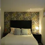 Suite 17