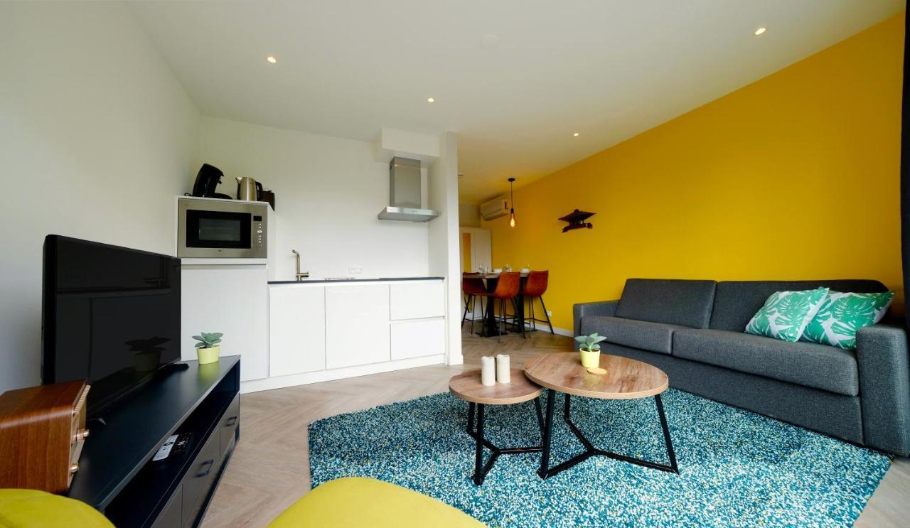 Sunny 45m2 Penthouse With Balcony And Terrace - R65c Apartment Eindhoven