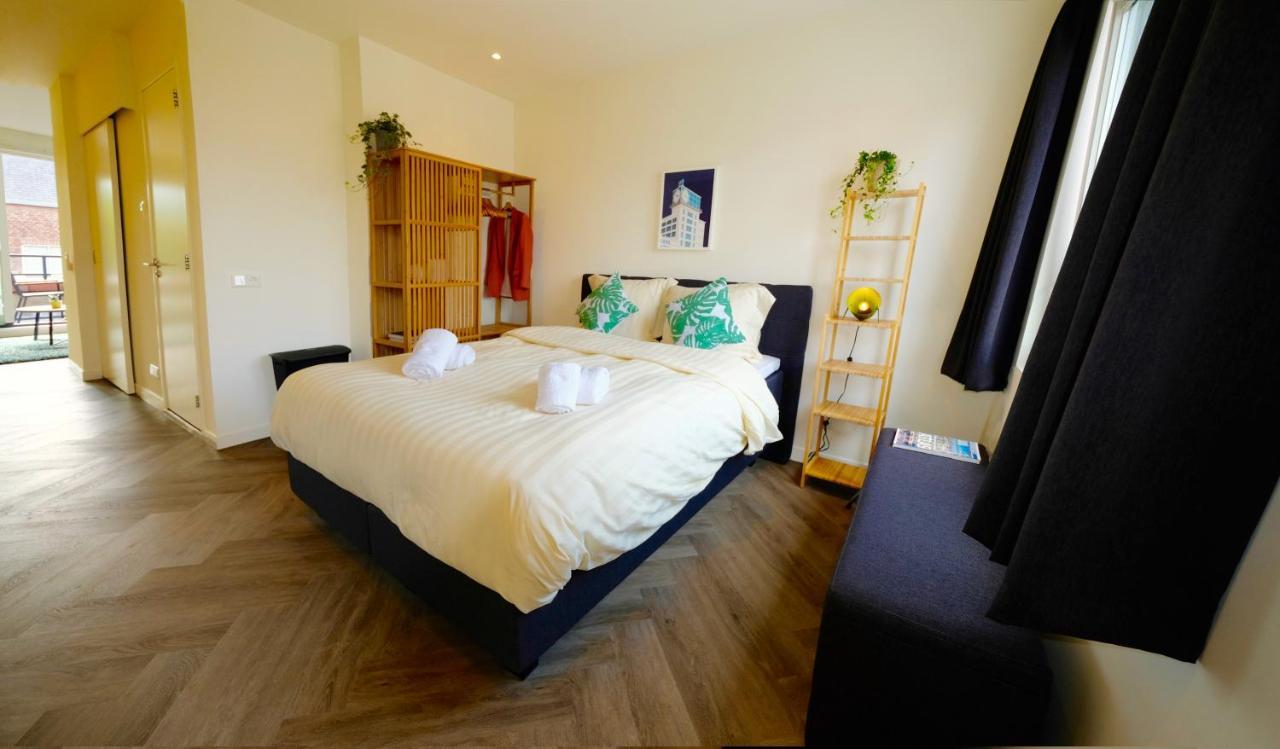 Sunny 45m2 Penthouse With Balcony And Terrace - R65c Apartment *