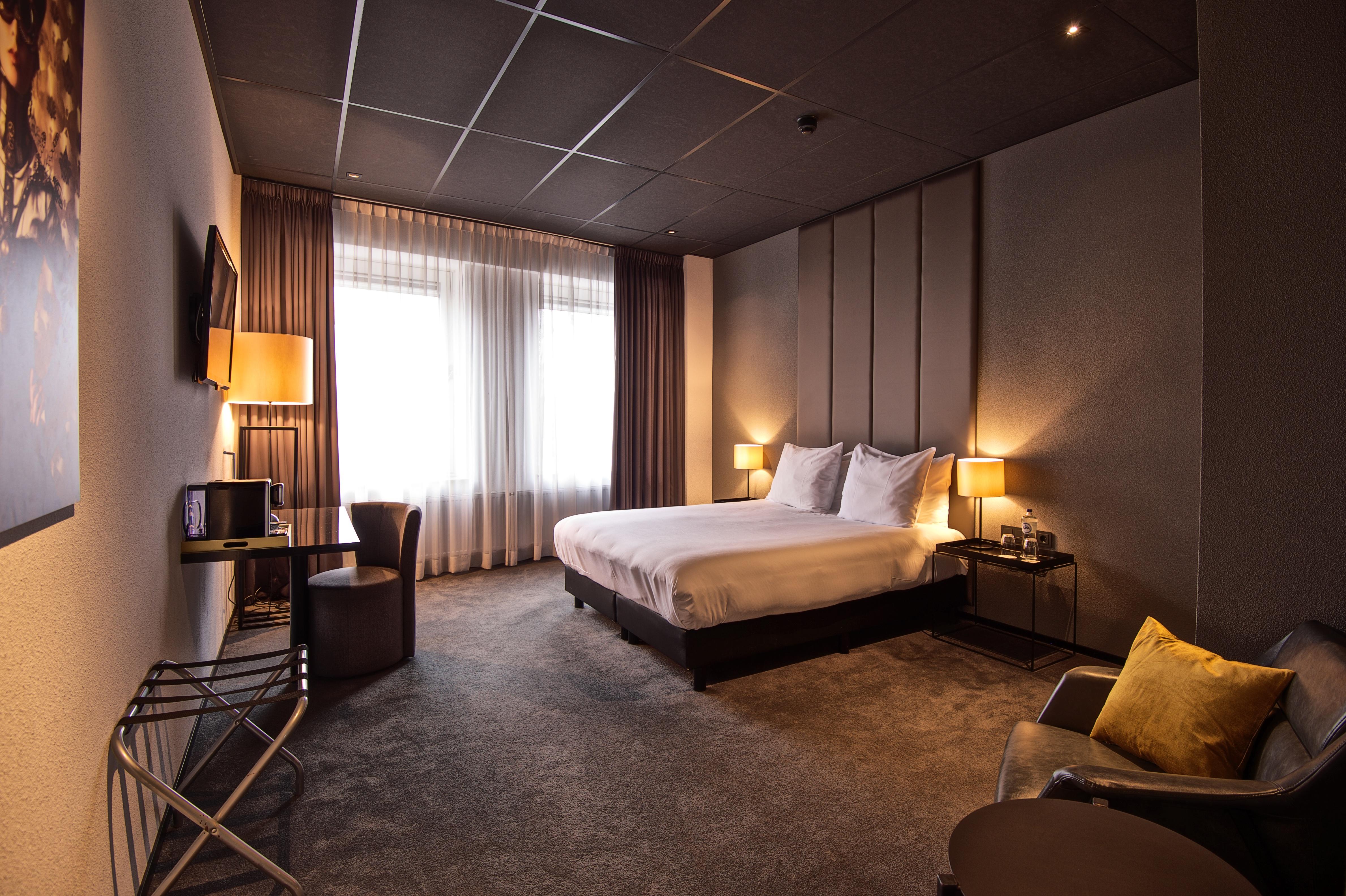 Hotel Design Glow 3*