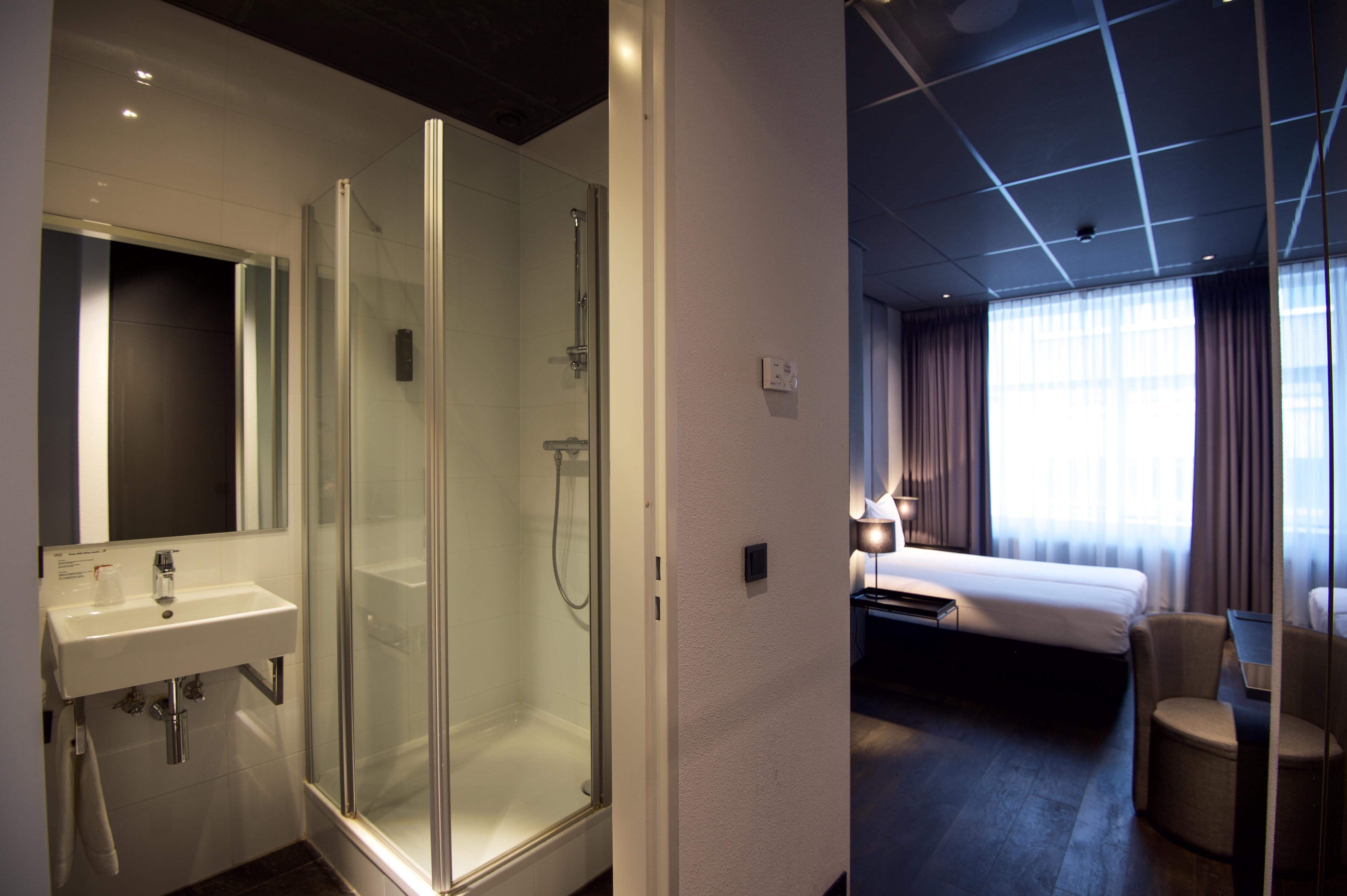 Design Glow 3*