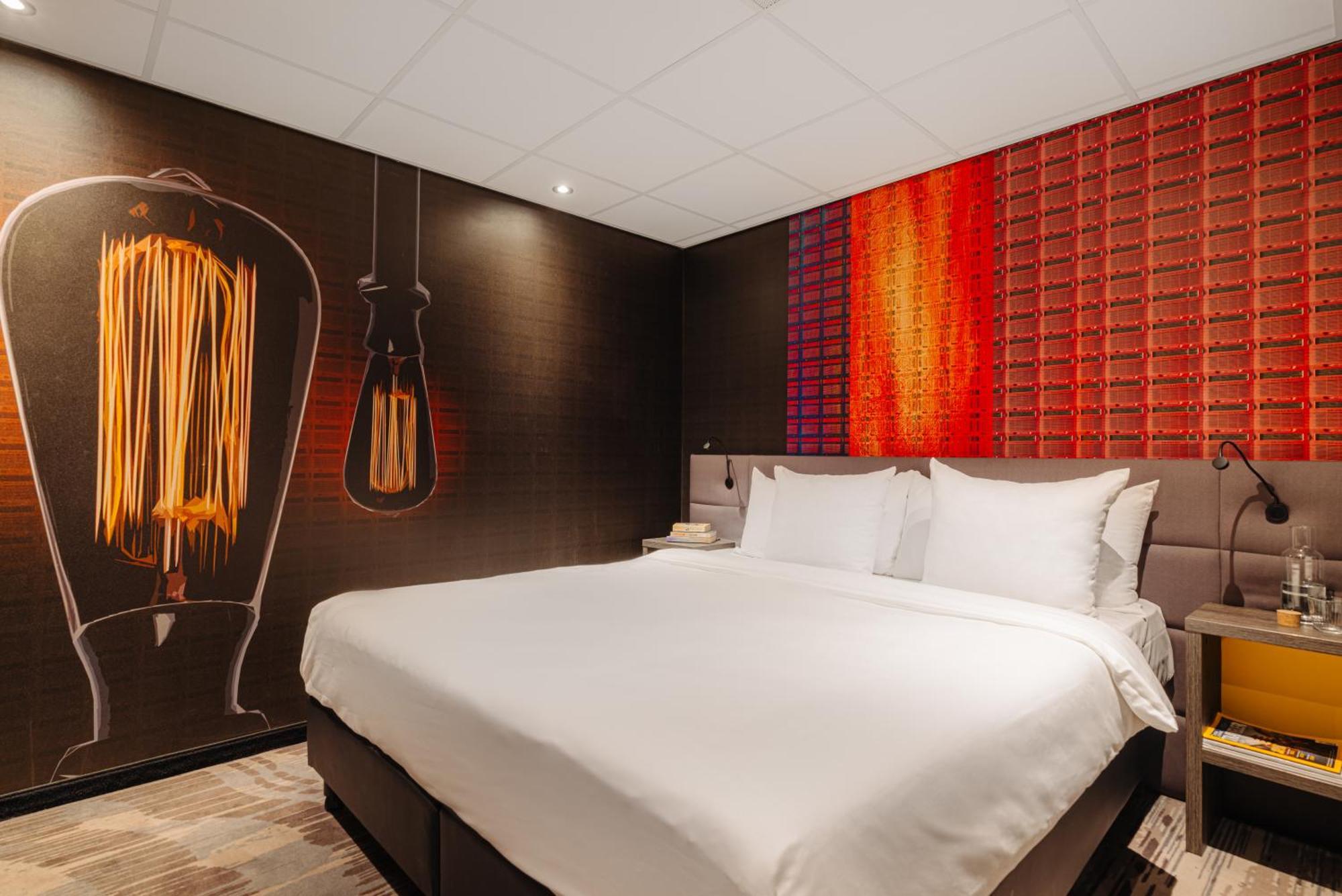 Hotel Crown Centre 4*