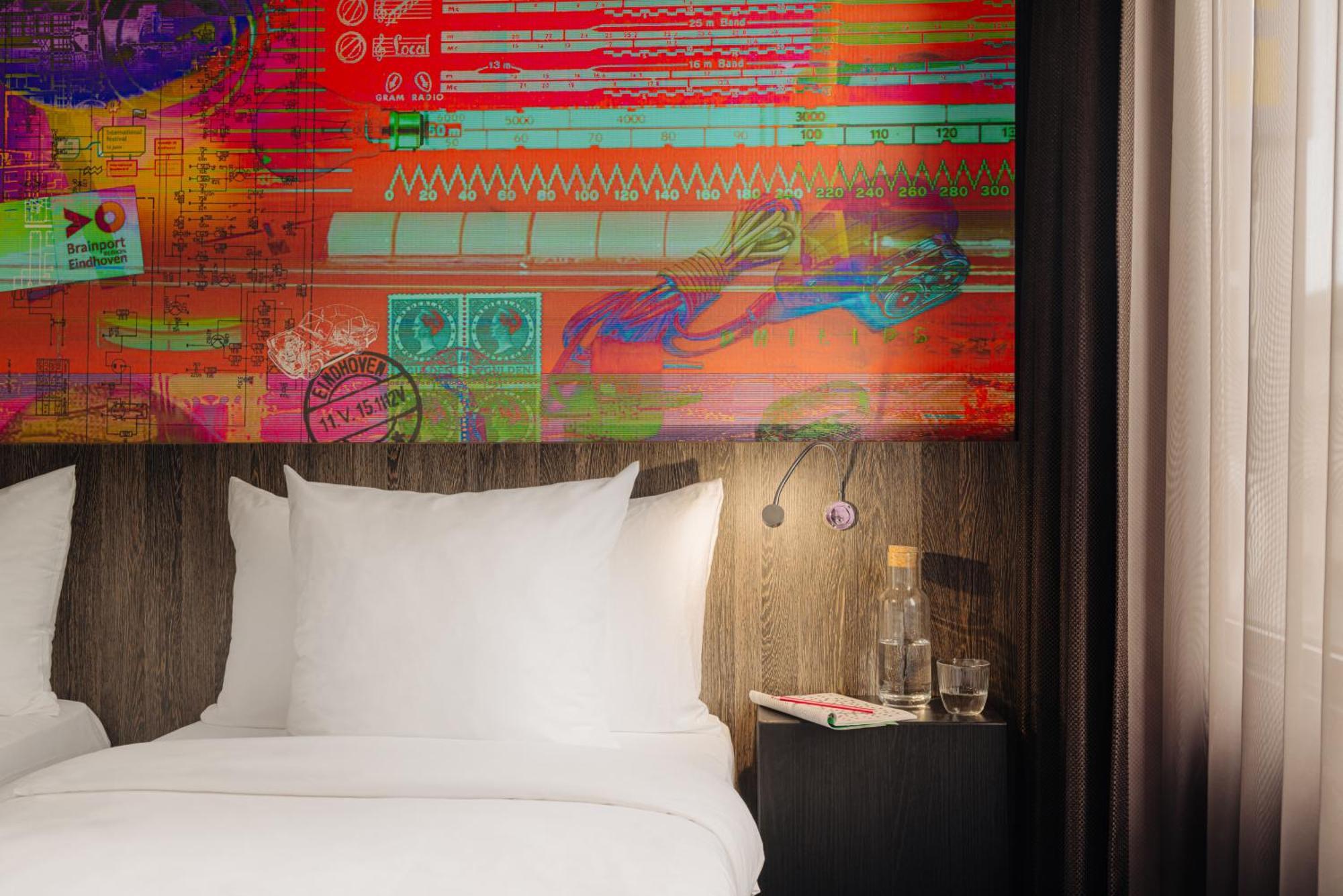 Crown Centre Hotel 4*