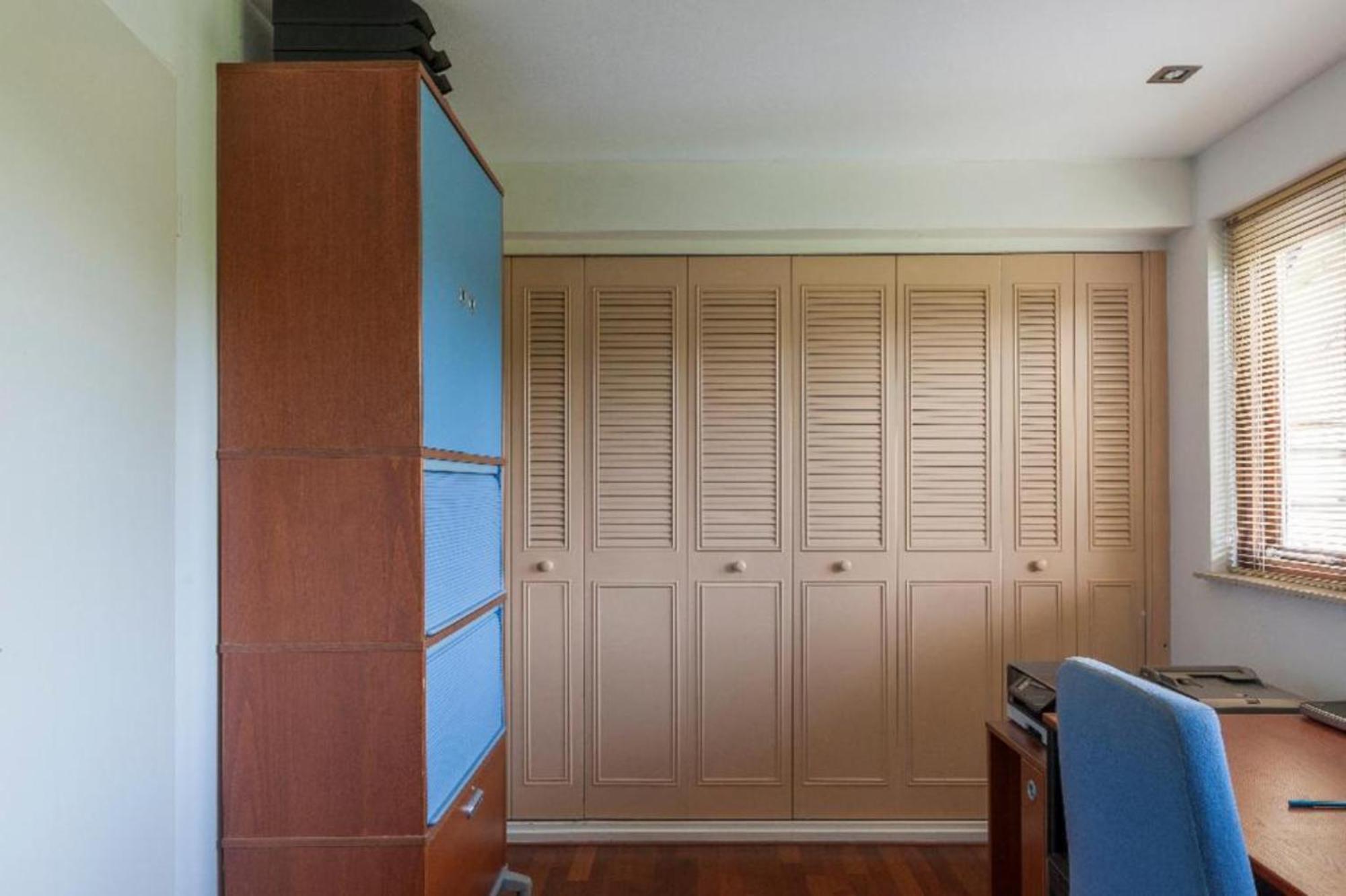 First Floor With Bedroom Bathroom Kitchen Office In Near Tue And Centre Séjour chez l'habitant *