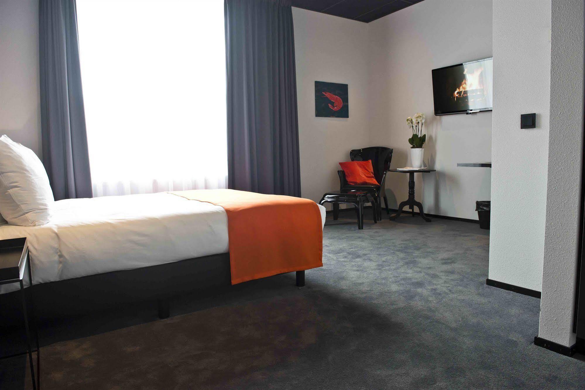 Design Glow Hotel